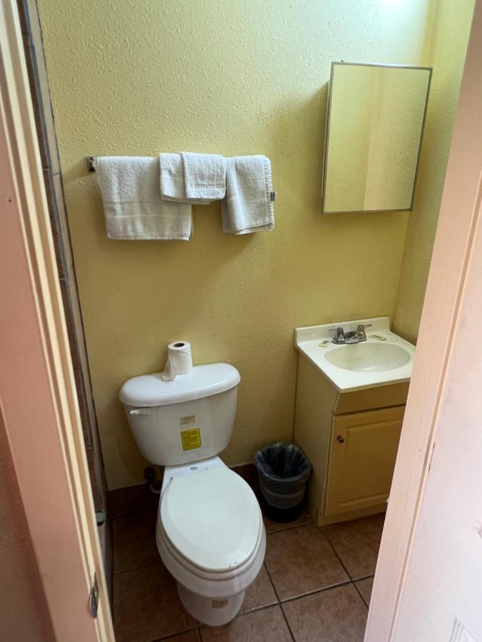 Economy Inn Odessa Εξωτερικό φωτογραφία