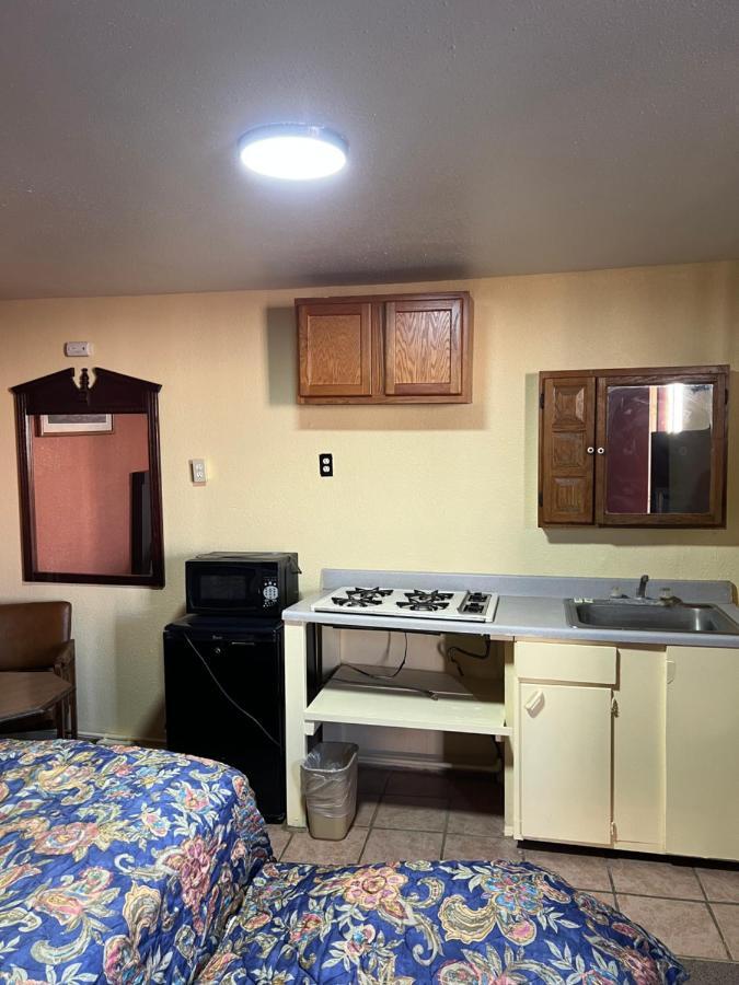 Economy Inn Odessa Εξωτερικό φωτογραφία